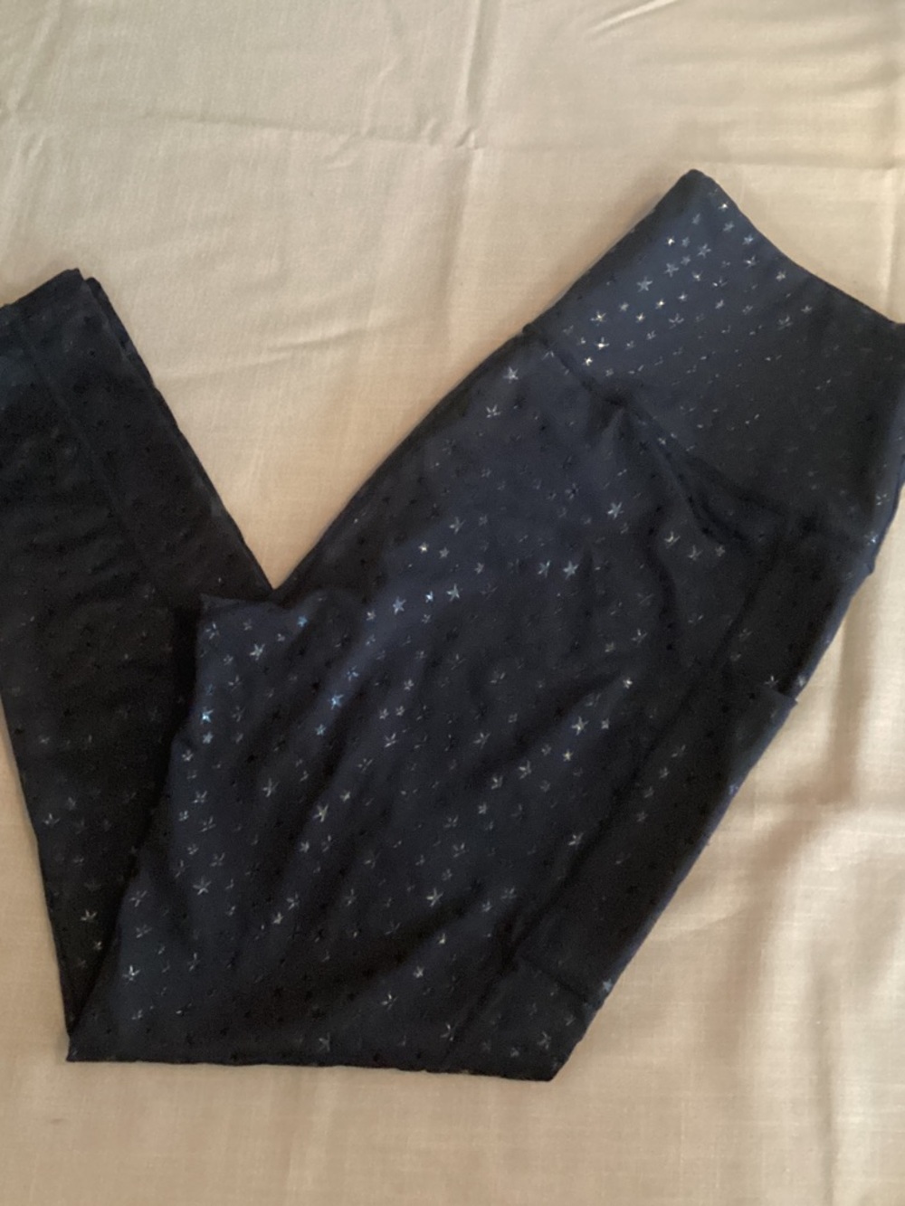 NWOT Women's Black Star-Print Leggings